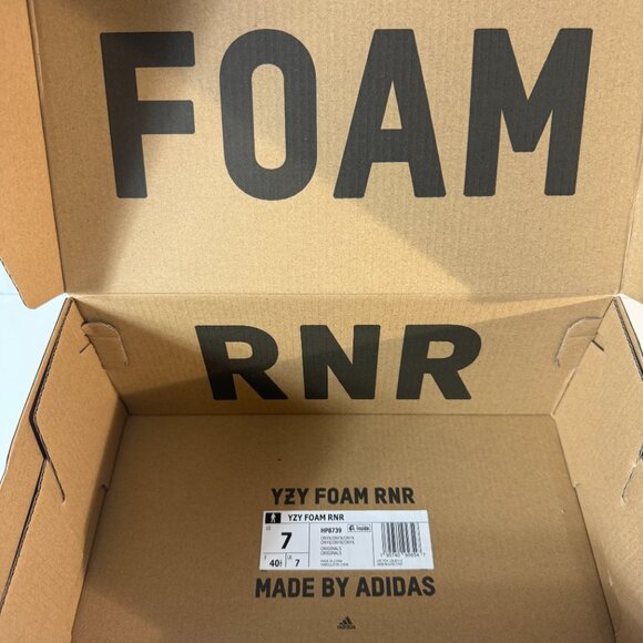 Adidas Yeezy Foam RNR Onyx Mens Size 7 NEW in Box - Picture 10 of 10
